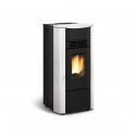 stufa a pellet la nordica extraflame giusy evo 70 kw in acciaio e top in maiolica colore bianco ad aria