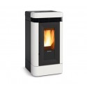 stufa a pellet la nordica extraflame lucia 121 kw in maiolica colore bianco ad aria