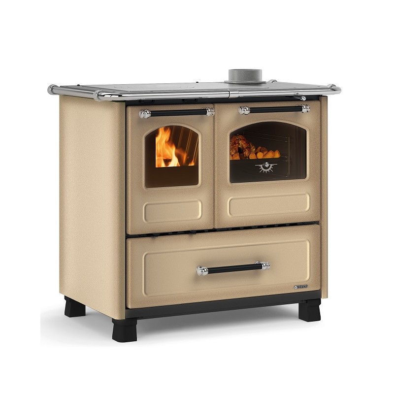 cucina a legna la nordica extraflame family 45 con rivestimento in acciaio porcellanato 75 kw colore cappuccino ad aria